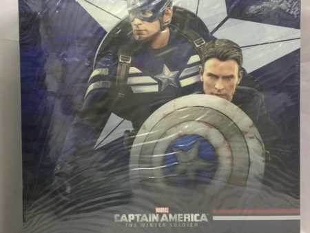 HOT TOYS 17584 1 6 FIGURE MMS243 MARVEL CAPTAIN AMERICA & STEVE ROGERS (C1182-110) For Discount